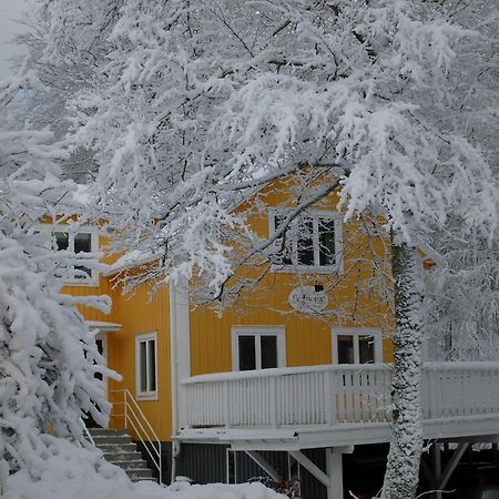 Hotel & Pensionat Bjorkelund Stenbrohult  Dış mekan fotoğraf